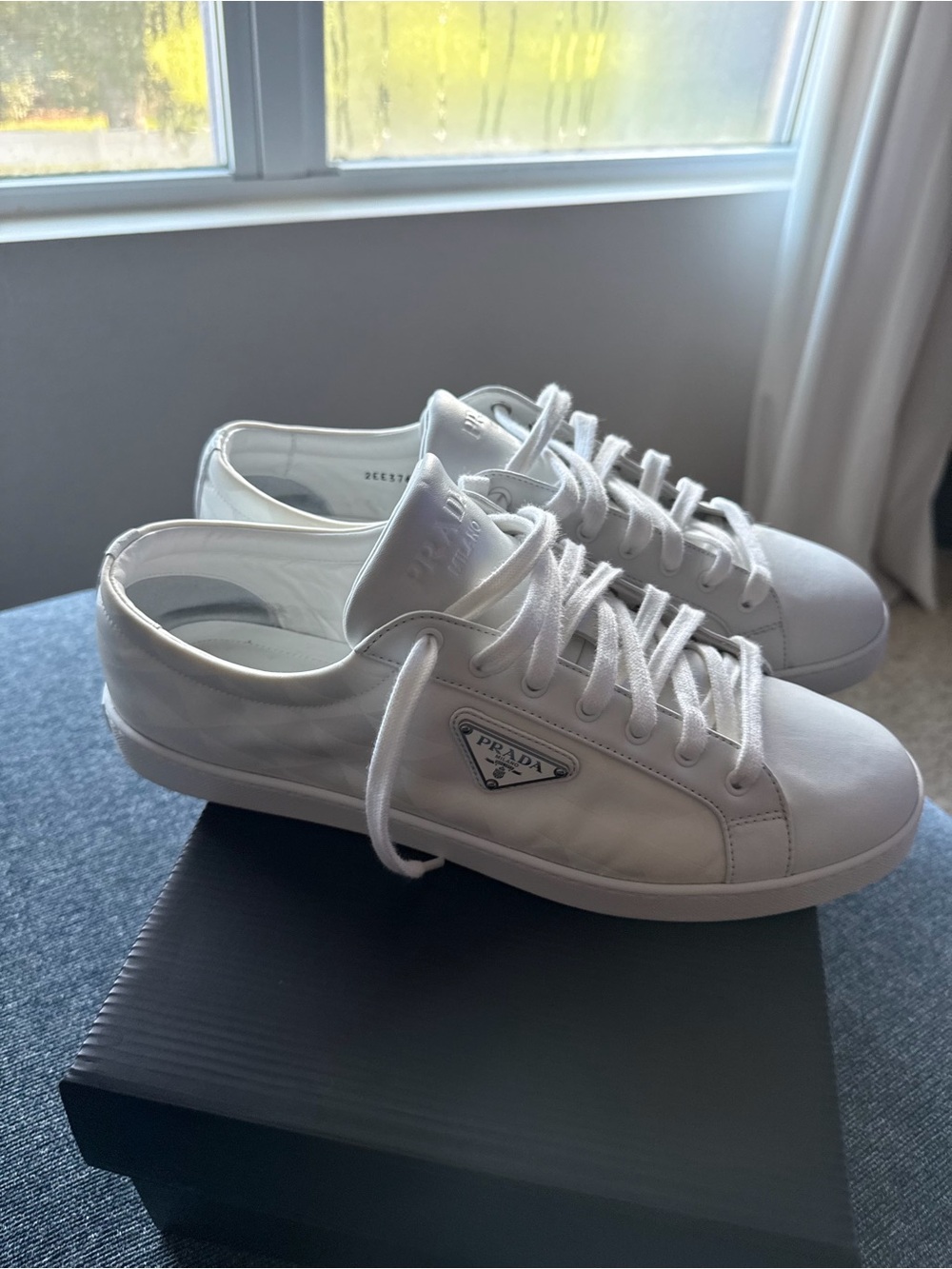 Prada White Men's Low-Top Leather Sneakers